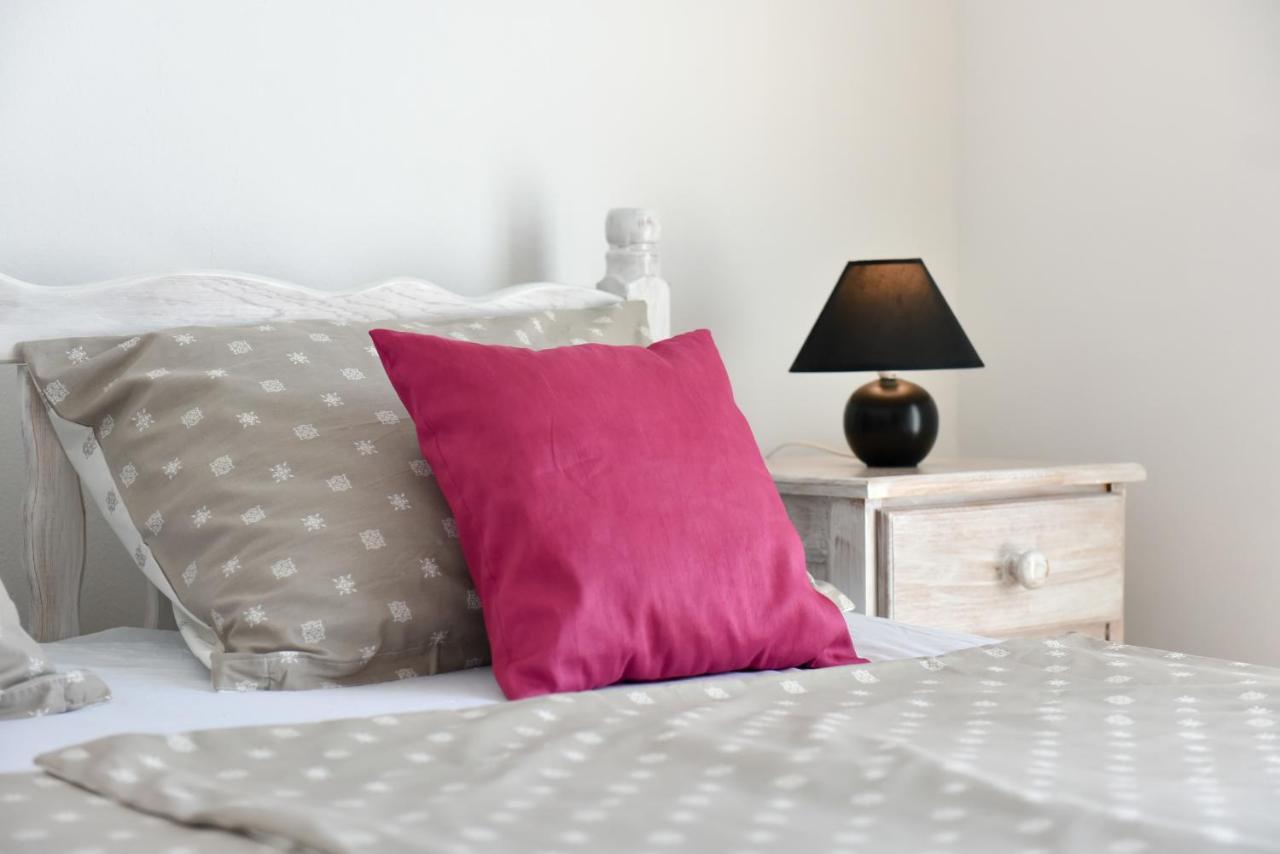 Apartments Krepo วีร์ ภายนอก รูปภาพ