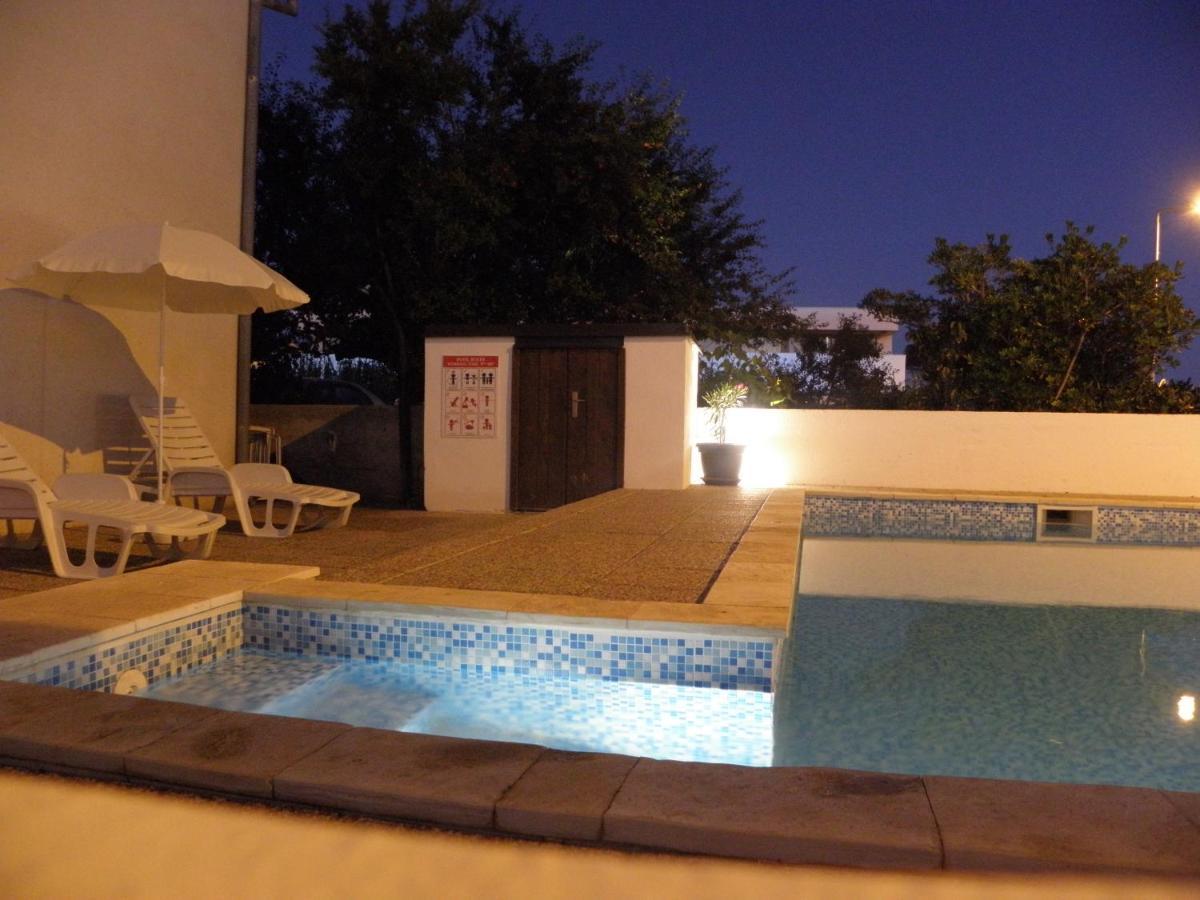 Apartments Krepo วีร์ ภายนอก รูปภาพ